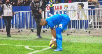 67岁意大利人神了：率罗马坐稳意甲榜首宝座,又率罗马胜欧联领头羊