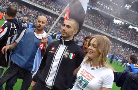 2025中英职业足球青训交流会在海口启幕，李克敏致开幕辞（2025中英职业足球青训交流会海口开幕，李克敏发表开幕致辞）