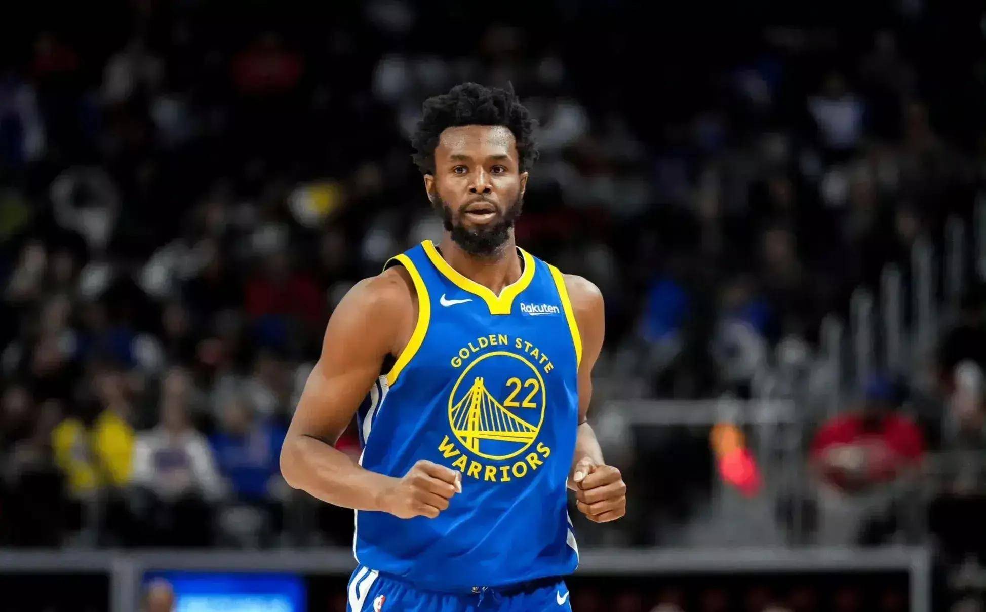 成都蓉城教练组现场观战中韩战，徐正源、金亨镒在场（中韩之战看台现身：成都蓉城教练组观战，徐正源、金亨镒到场）