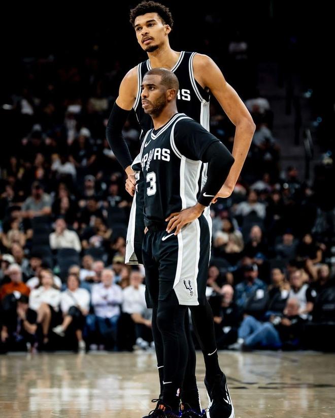 手感一般！伦纳德全场投篮21中7，得到21分6板5助2断（状态平平！伦纳德21投7中，拿下21分6篮板5助攻2抢断）