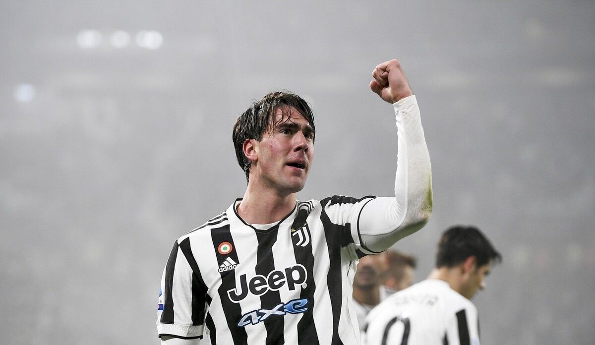 “追风少年”曲波忆国足生涯，深情感谢米卢（曲波回顾国足岁月：“追风少年”深情致谢米卢）