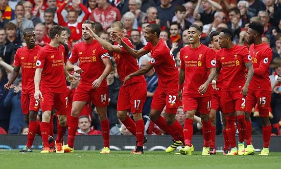 TA：马斯切拉诺已取得长足进步，将苏亚雷斯放替补席便是证明（TA：让苏亚雷斯坐替补，足证马斯切拉诺的长足进步）