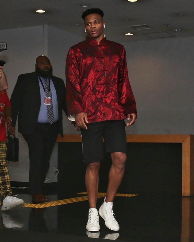 摩洛哥队非洲杯大名单：阿什拉夫领衔，卜拉欣、马兹拉维入选（摩洛哥公布非洲杯名单：阿什拉夫率队，卜拉欣、马兹拉维在列）